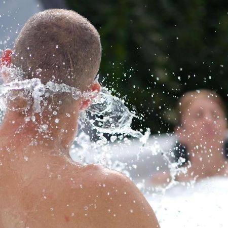 O Et Terre, Gite Ressourcement Bains Spa Cryo Sauna Et Foret Dormelles Exterior foto